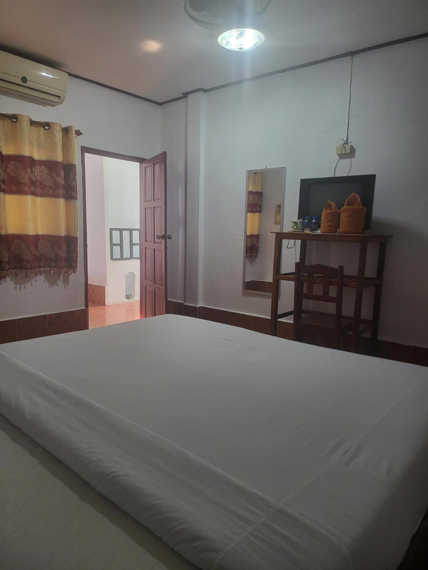 Vang Vieng Chanthala Hotel 1 Eksteriør bilde