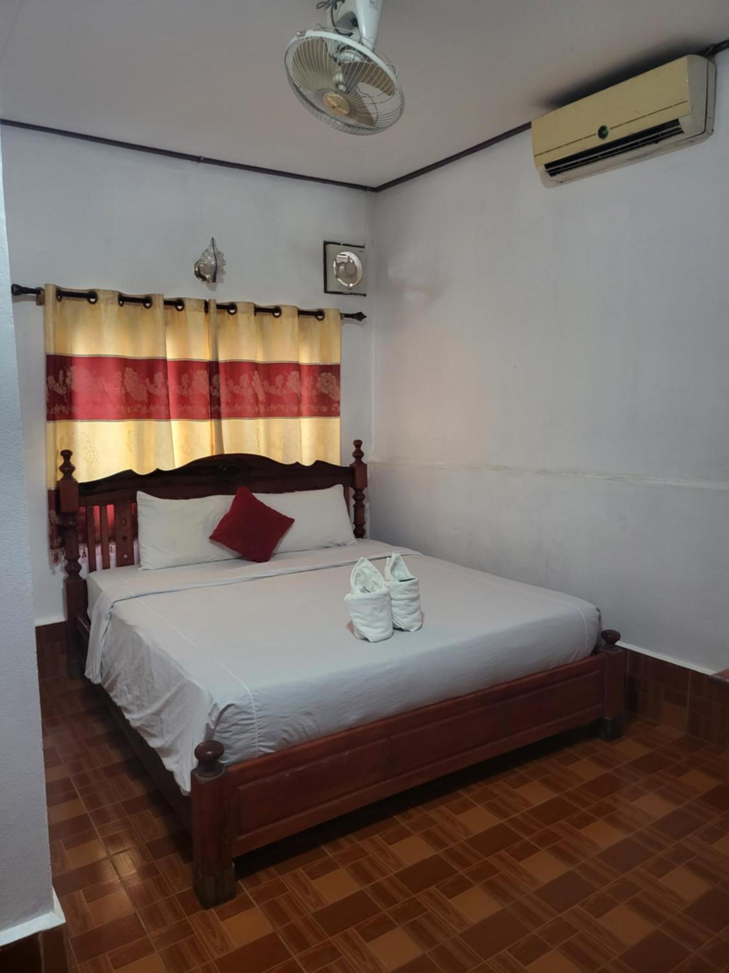 Vang Vieng Chanthala Hotel 1 Eksteriør bilde