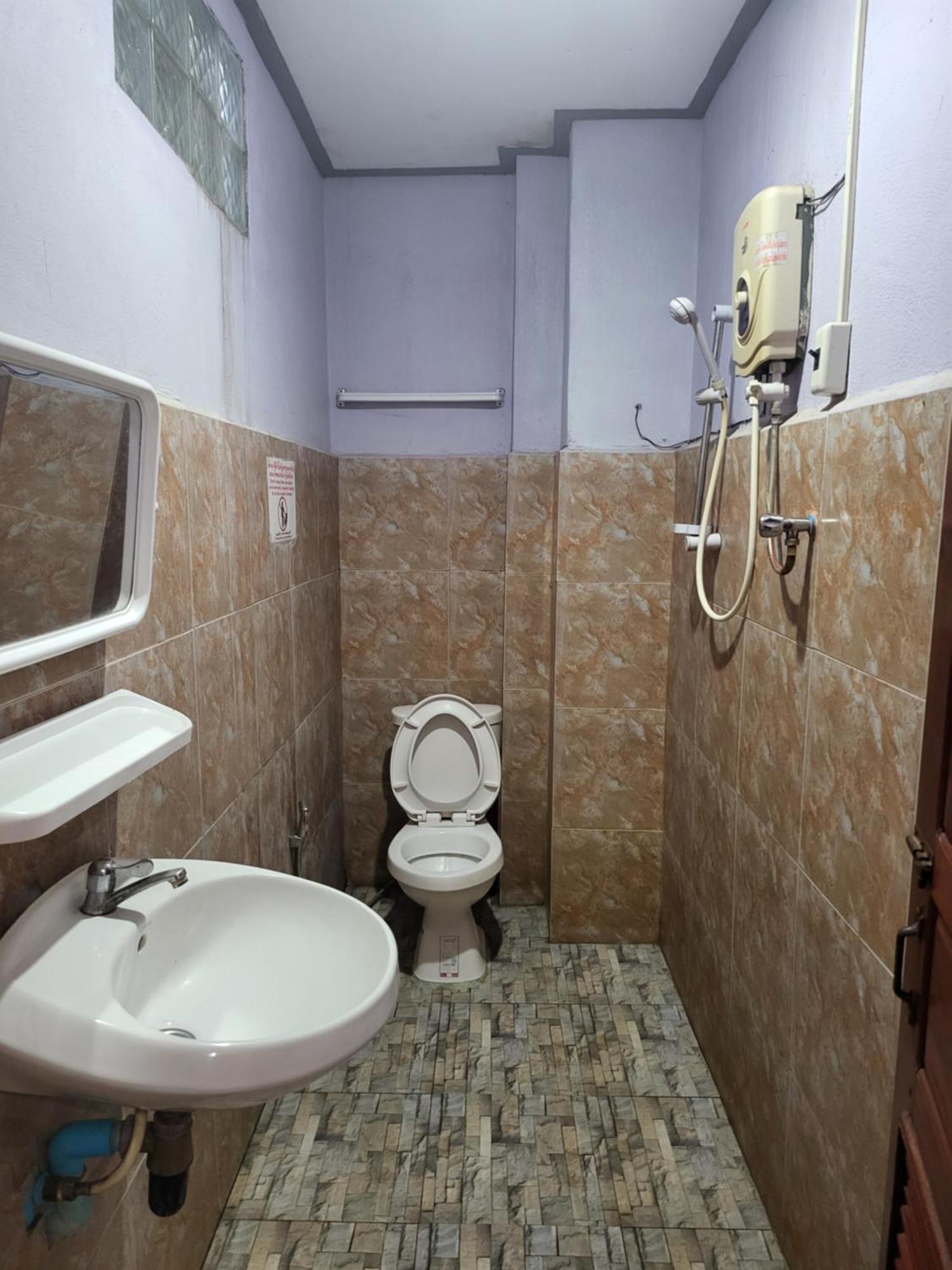 Vang Vieng Chanthala Hotel 1 Eksteriør bilde